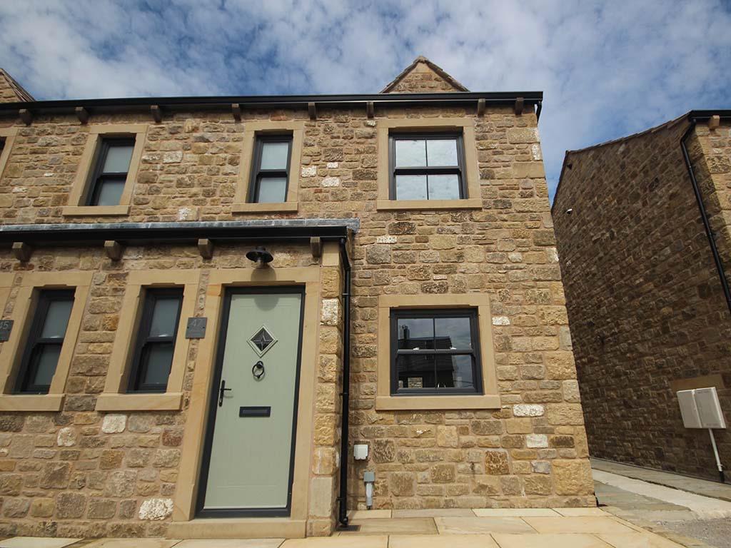 3 bedroom semi-detached house Let Agreed in Barnoldswick - IMG_6490.JPG